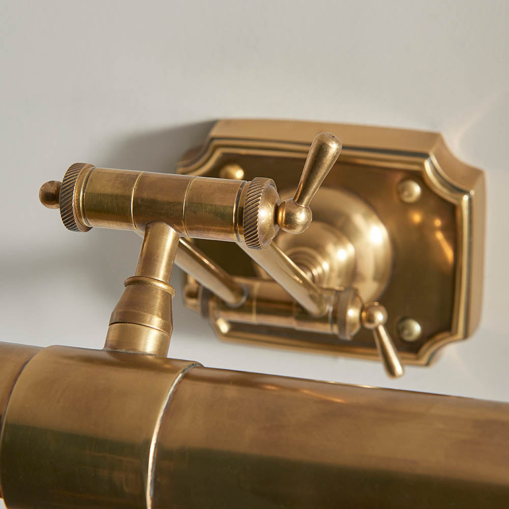 69833 Winchester 20" Picture Light Brass (S)