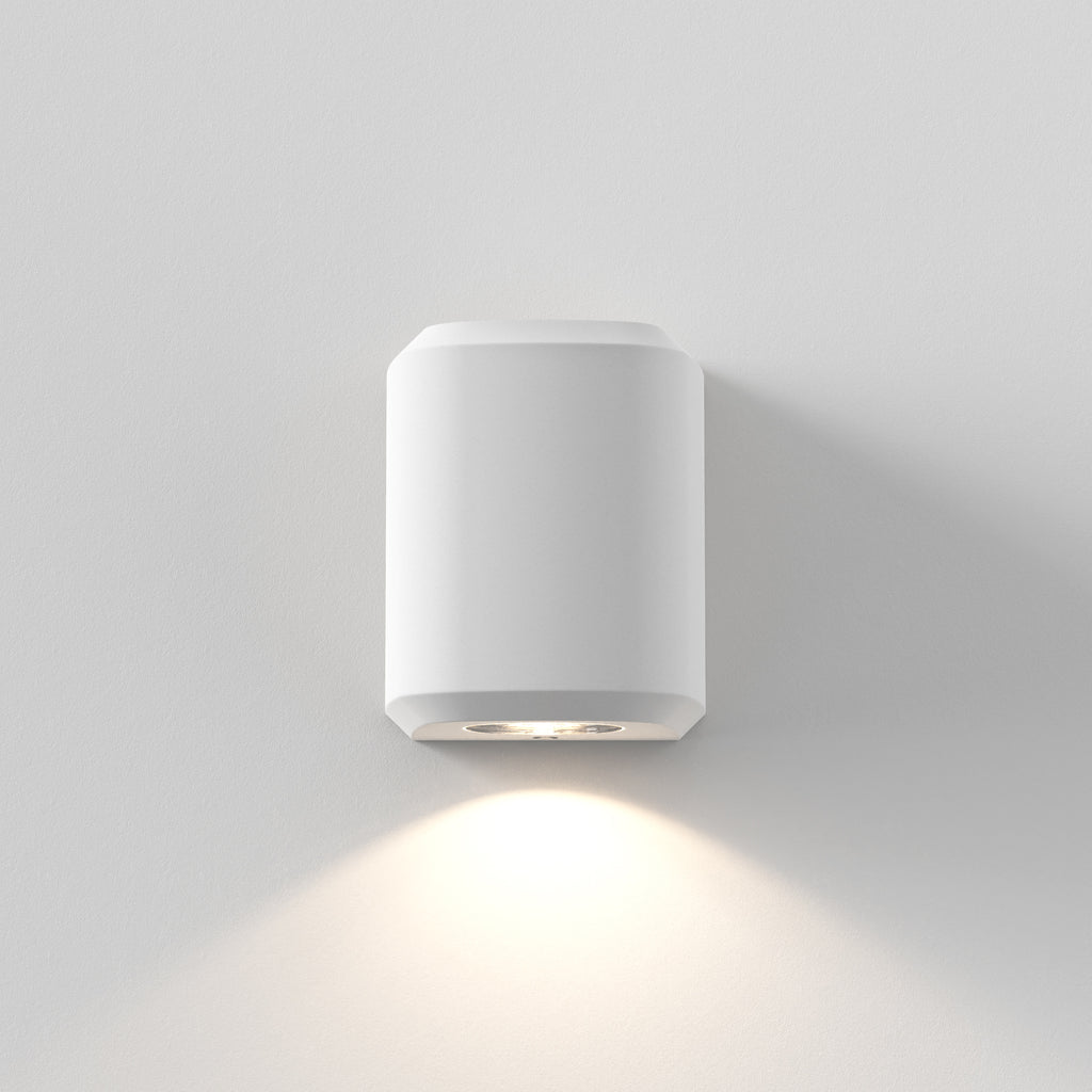 1513006 Brixham Outdoor Single Wall Light White Concrete