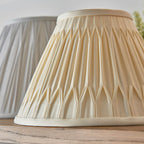94355 Chatsworth 25cm Double Pinch Ivory Shade (S)