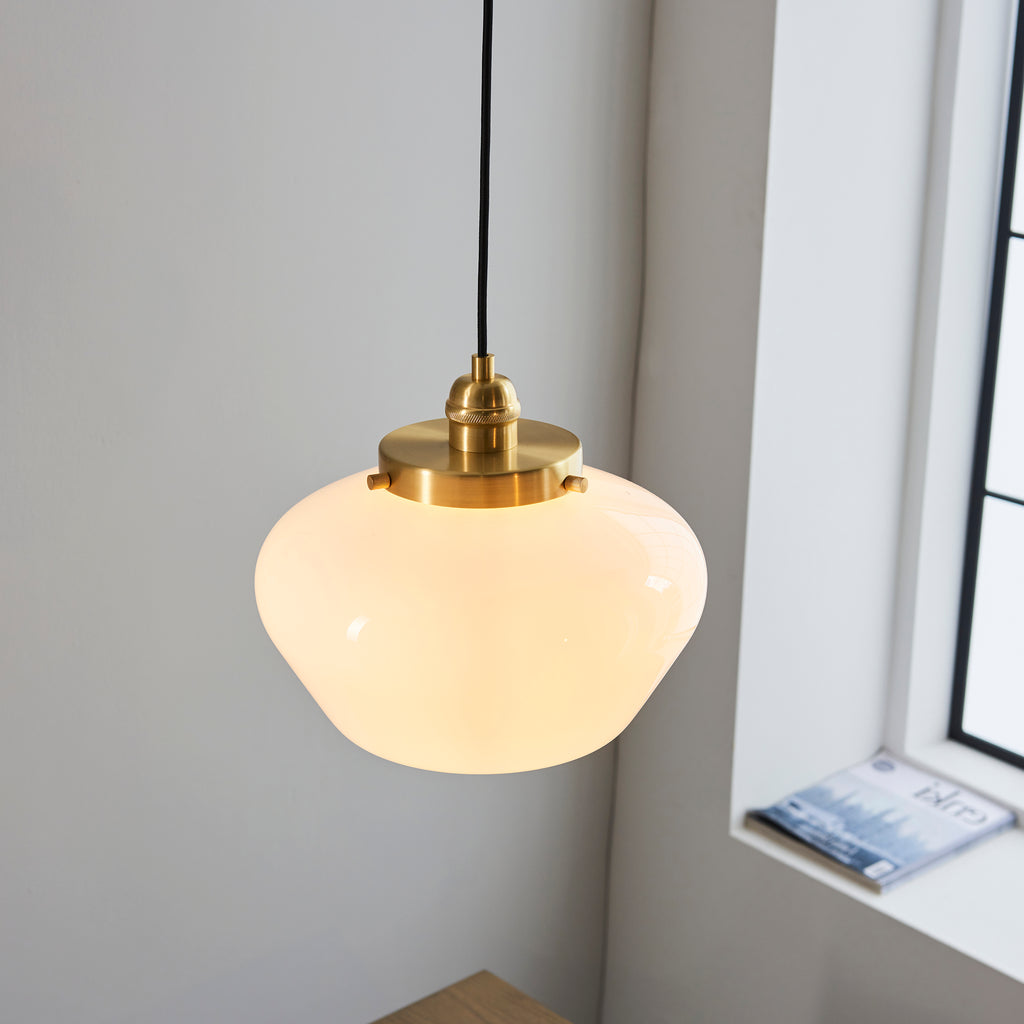 97692 Camberley Pendant Brass