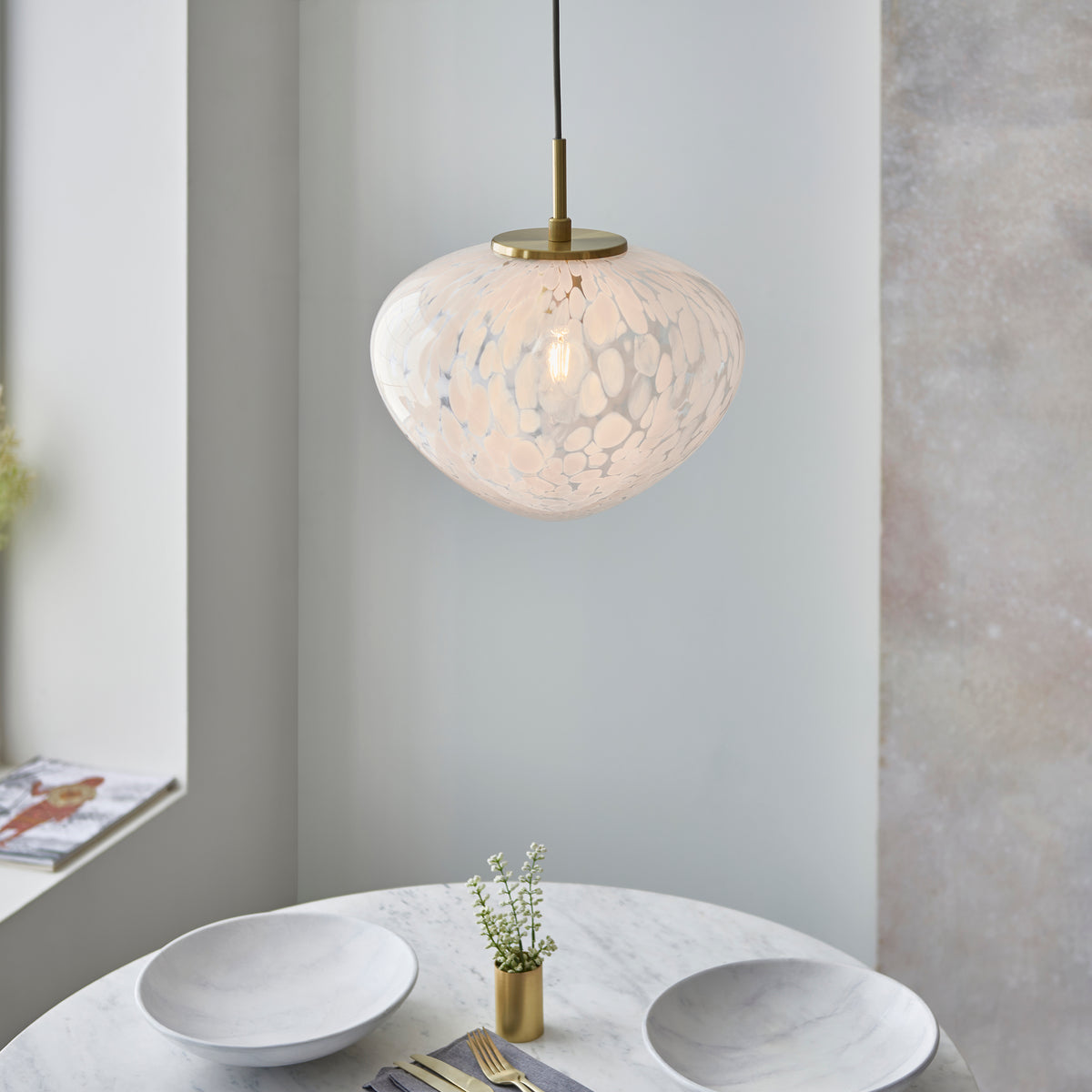98815 Mali Pendant Brass White