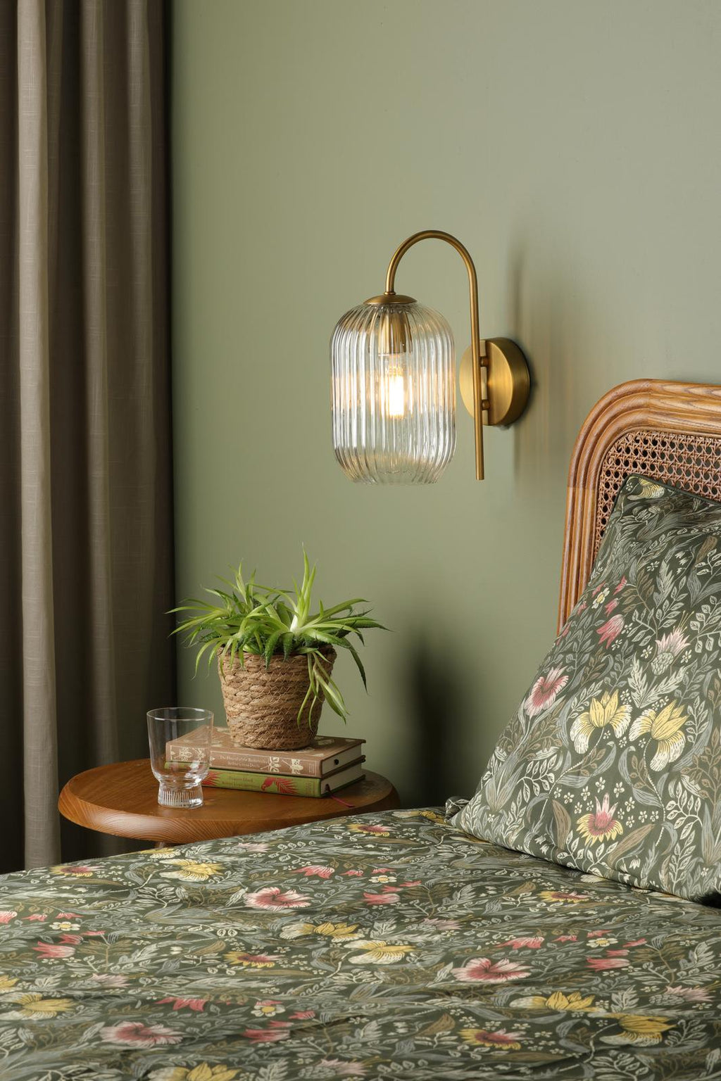 IDR0763-SAW6508 Idra Wall Light Aged Bronze and Ribbed Glass