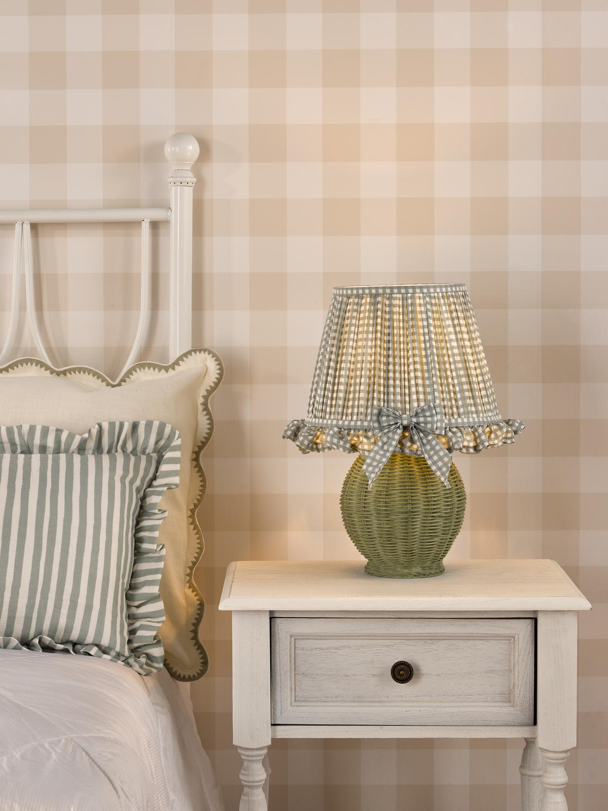 OME4124 Omer Table Lamp Matt Green and Antique Brass With Shade