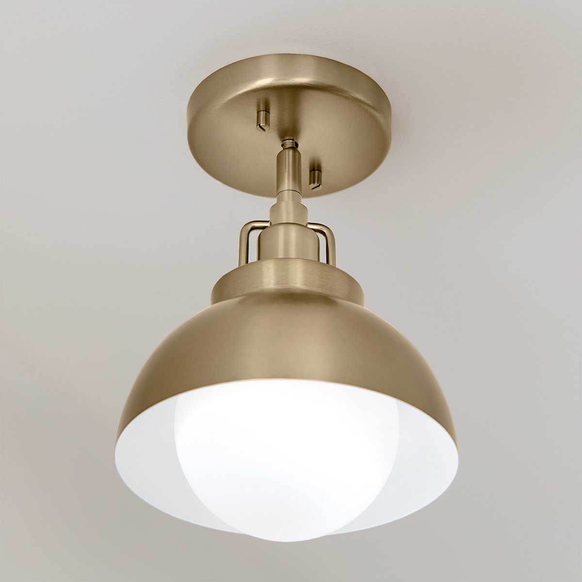 KL-NIVA-1W-1P-CPZ Kichler Niva 1 lt Trio Mount Champagne Bronze