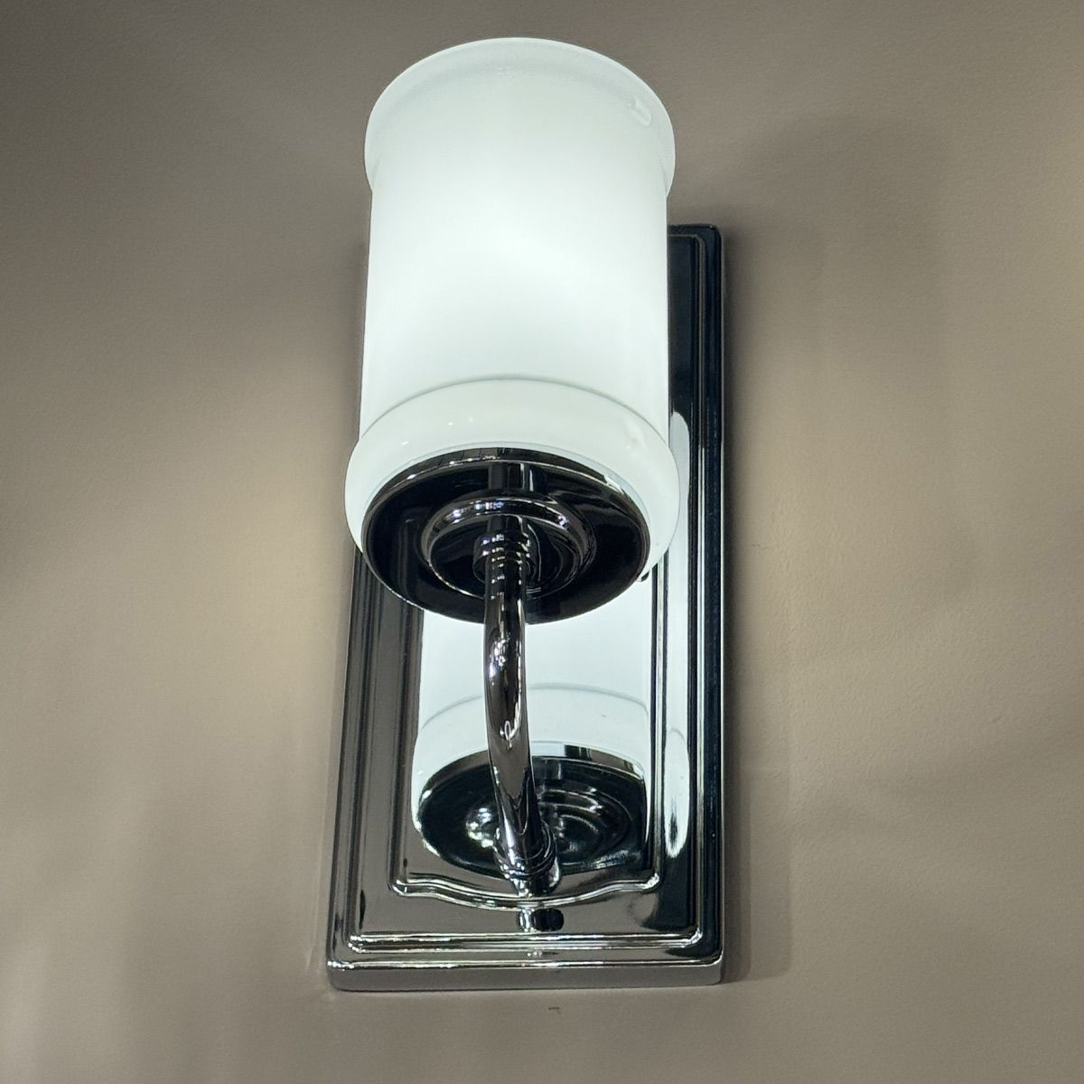 KL-VETIVENE1-PC Vetivene 1 Light  Bathroom Wall Light  Polished Chrome