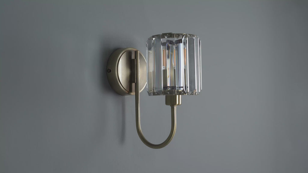 107803 Berenice 1 Light Wall Antique Brass Plate And Clear Glass