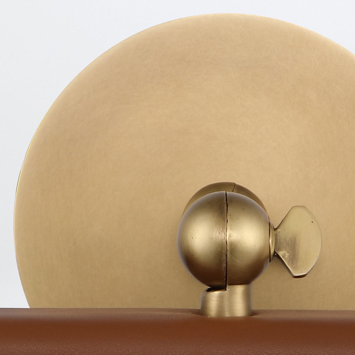 QN-VALISE-PL-S-VBS-CL Valise Picture Small LED Picture Light Vintage Brass/Cognac Leather
