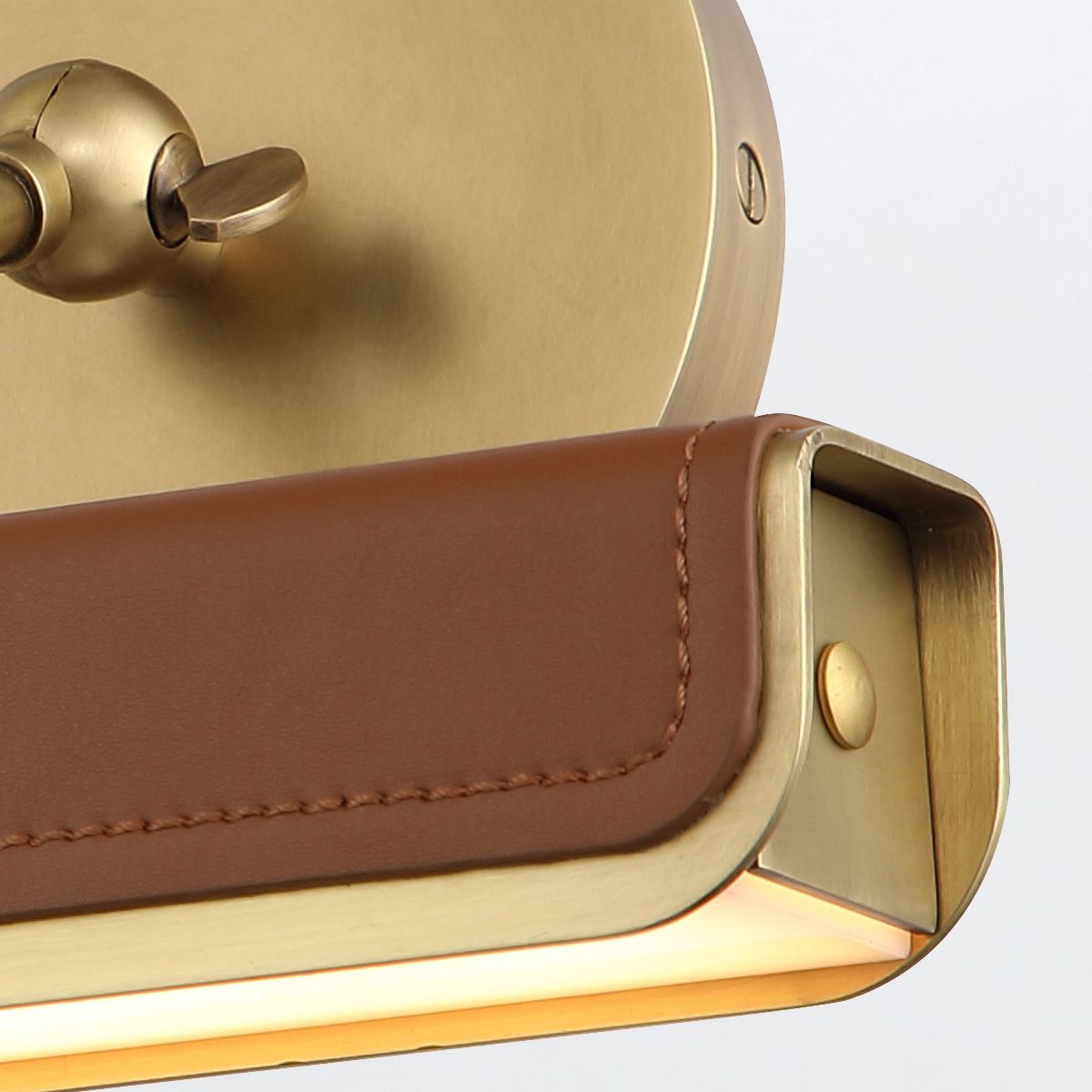 QN-VALISE-PL-S-VBS-CL Valise Picture Small LED Picture Light Vintage Brass/Cognac Leather