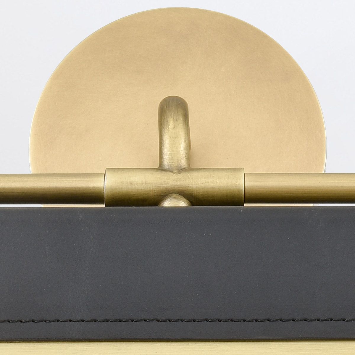 QN-VALISE-W-VBS-TL Valise LED Wall Light Vintage Brass/Tuxedo Leather